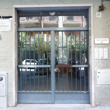 Apartment Gem - Compact Comfort Redefined Salerno
